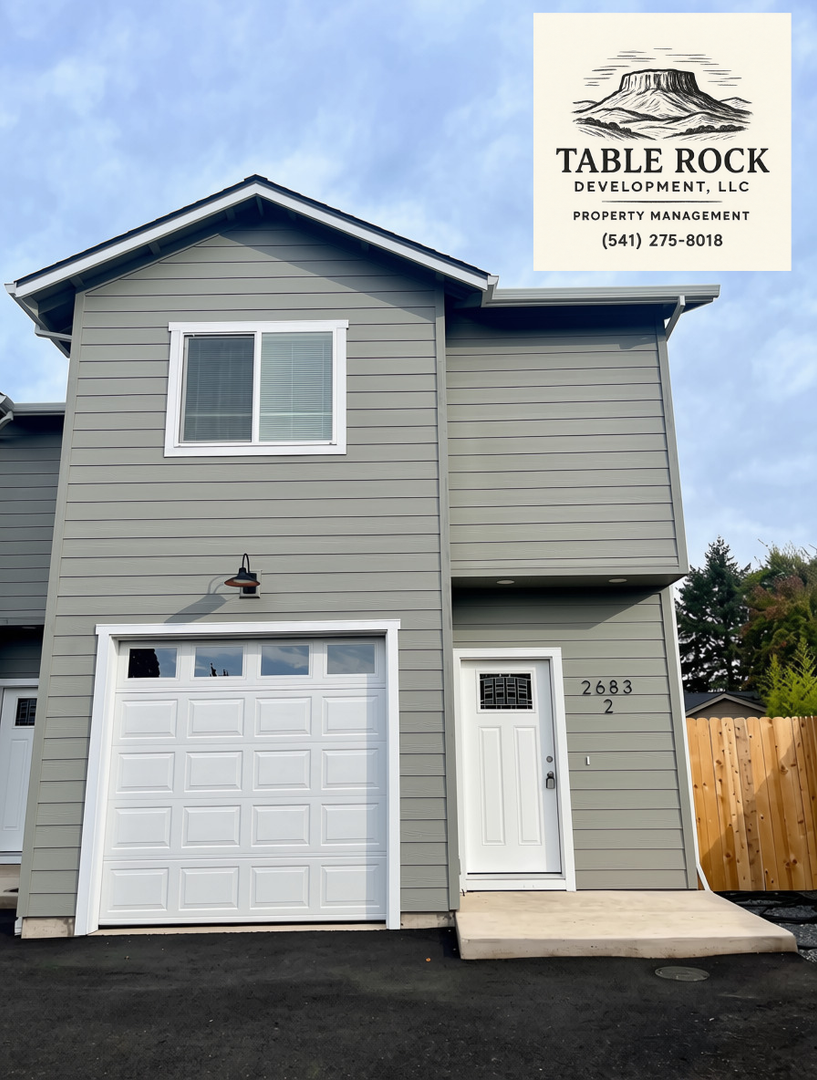 Medford Townhome: 2683 Elliott Ave. #2