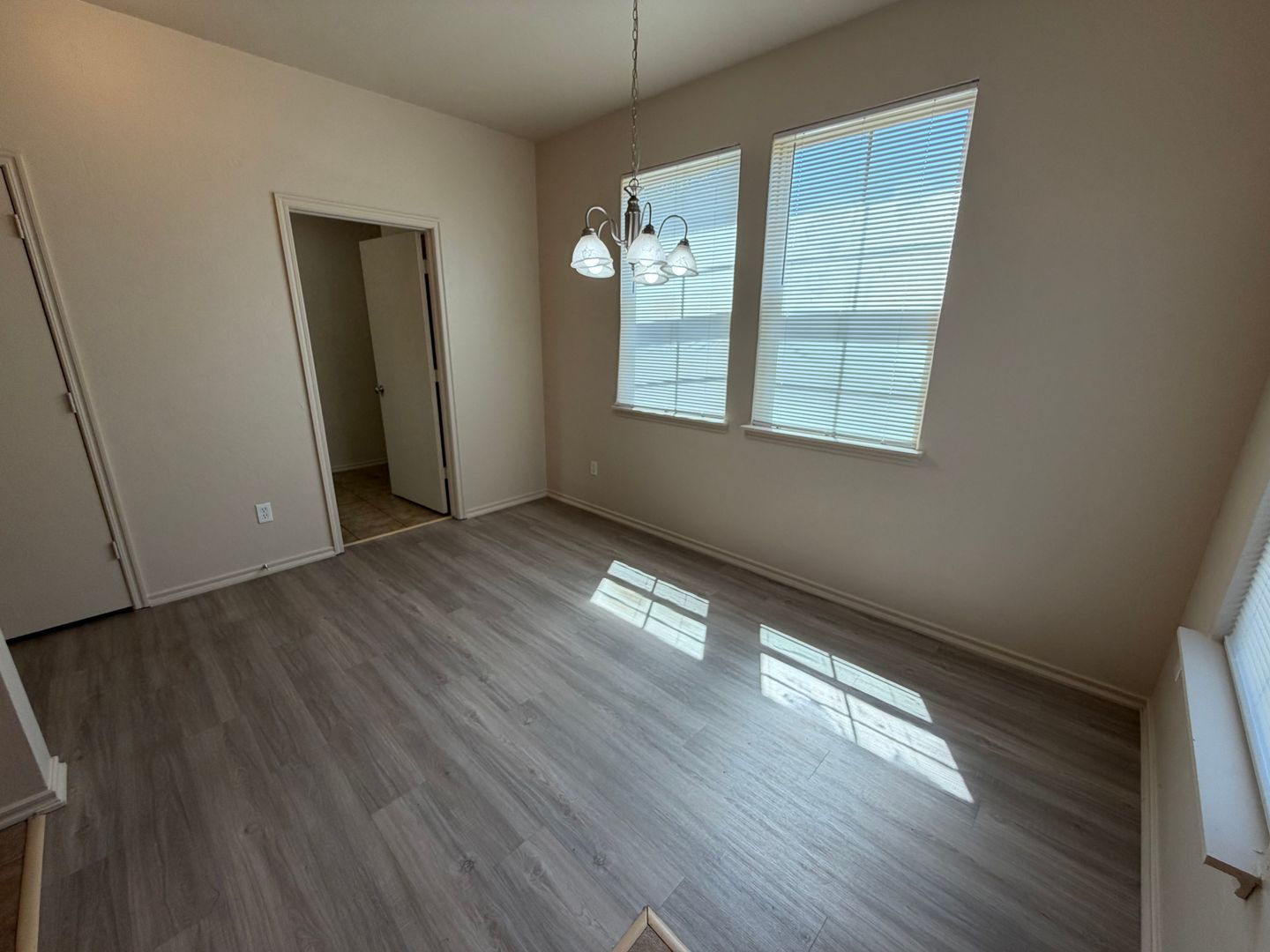 Norman Apartment: 212 Chalmette Dr.