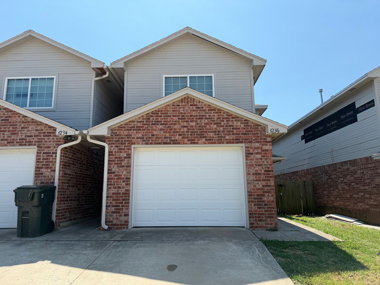 Norman Apartment: 3232-3246 Northwest Blvd