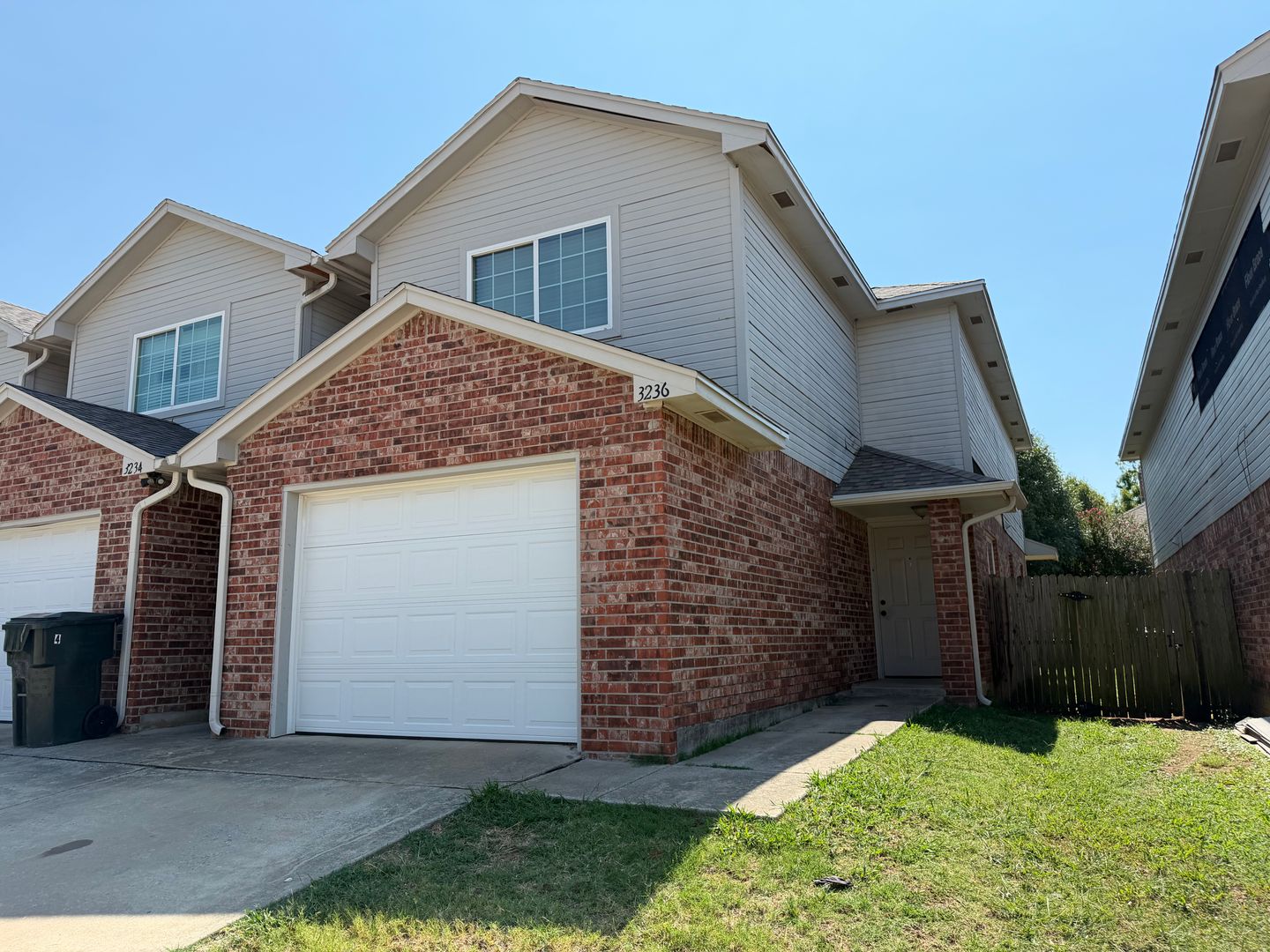 Norman Apartment: 3232-3246 Northwest Blvd