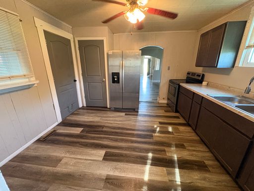 Spacious 3bed / 1 bath