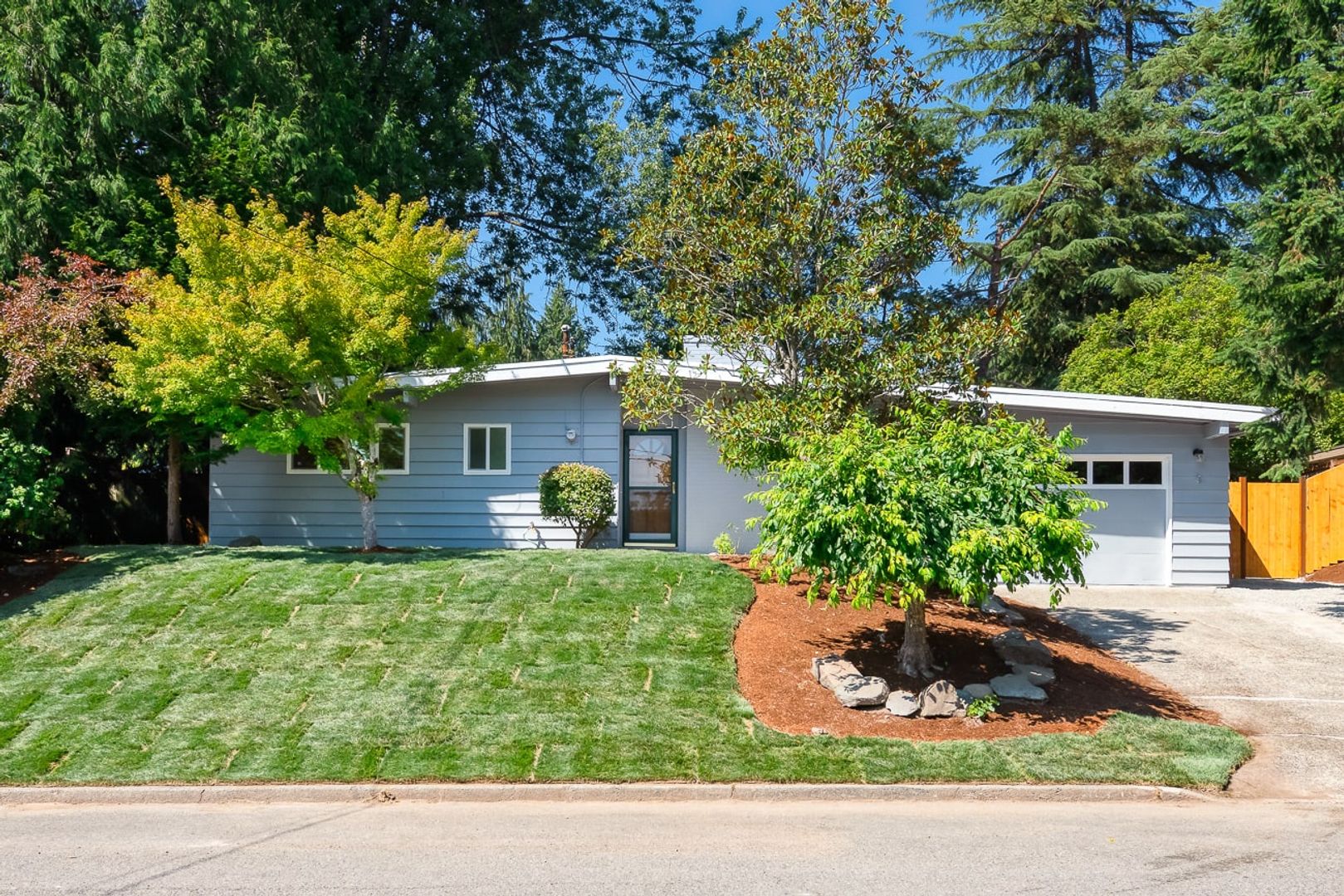 Bellevue House: 15618 NE 1st Pl