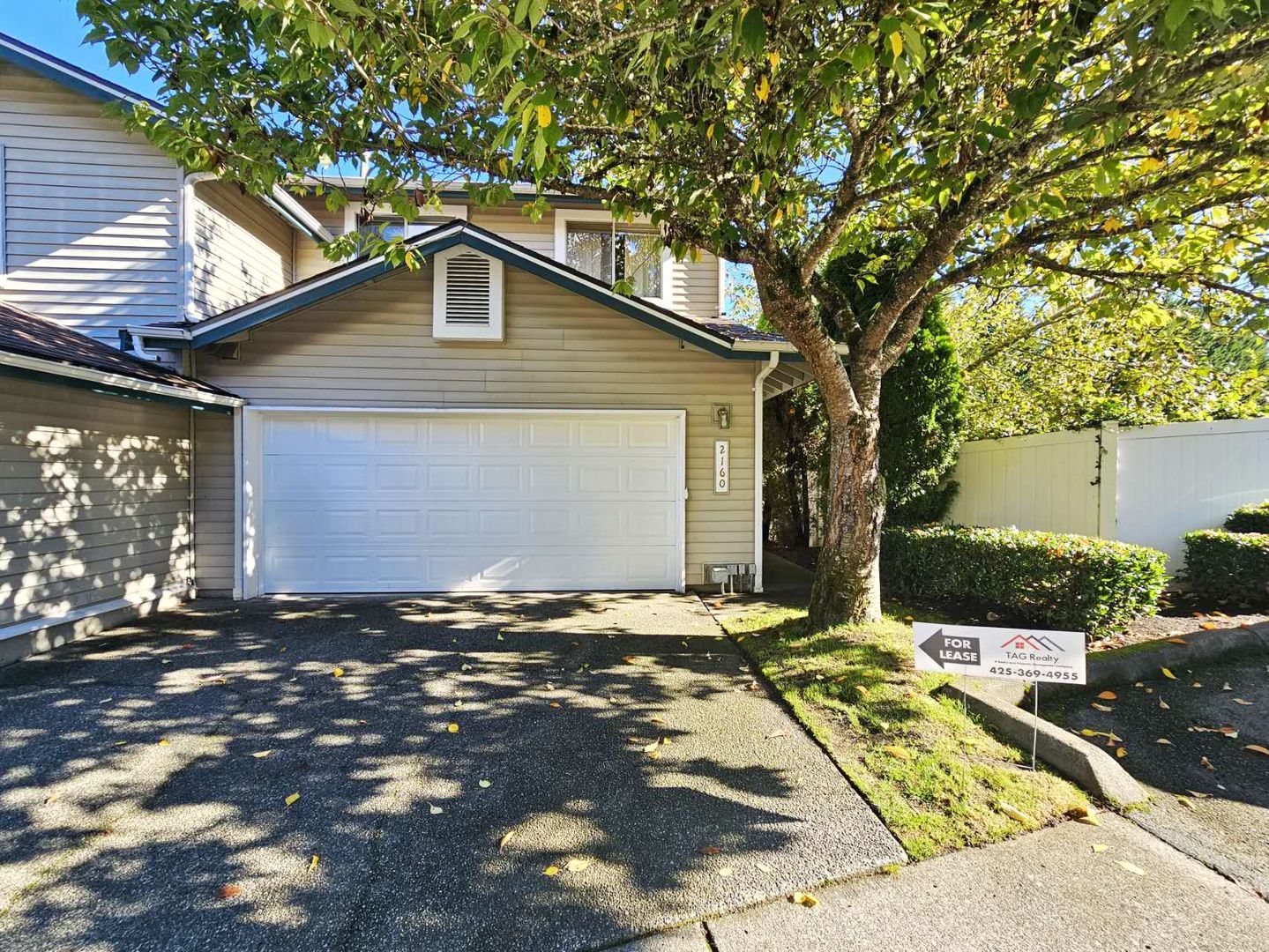 Issaquah House: 2160 NW Pacific Elm Dr