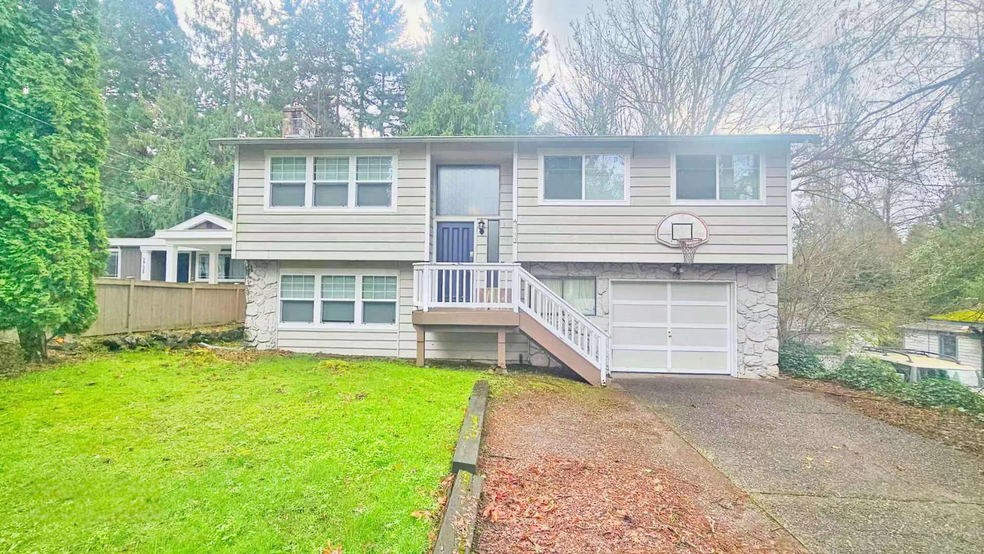 Seattle House: 2733 NE 94th St