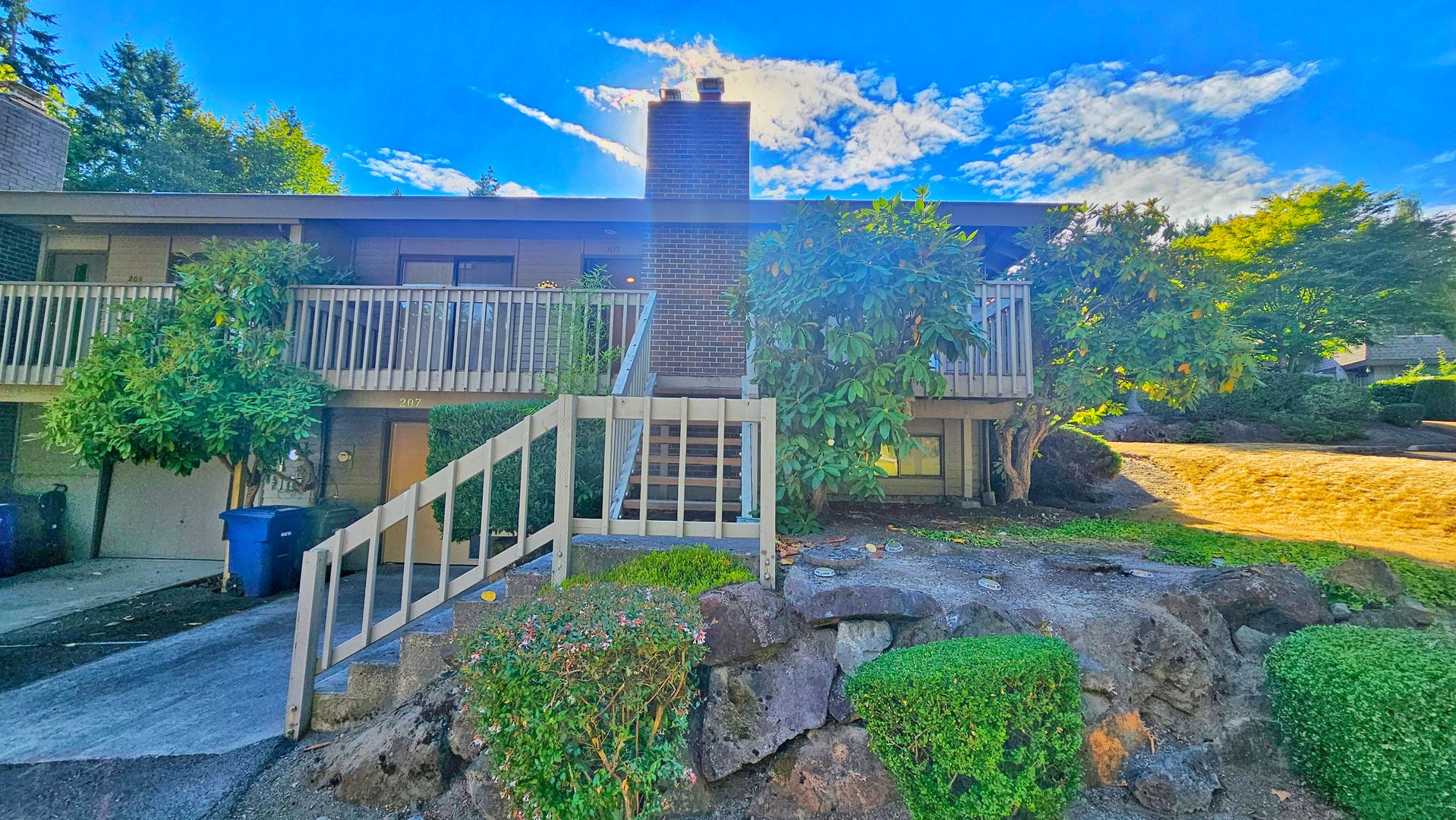 Bellevue House: 207 169th Ave NE