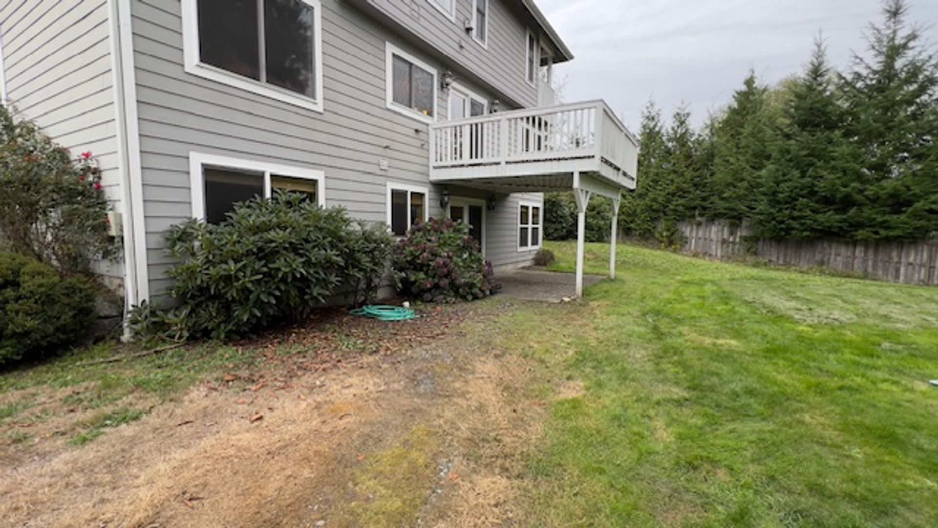Issaquah House: 23410 SE 160th Pl #B
