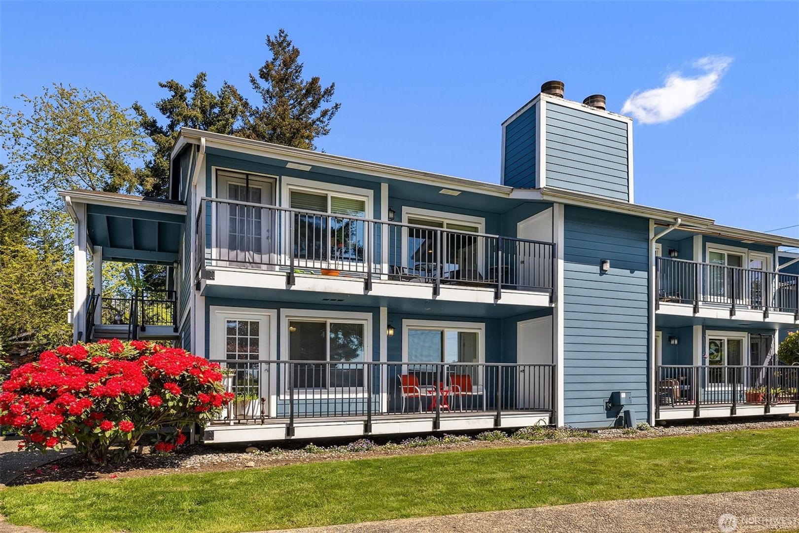 Bellevue Condo: 3100 125th Ave SE Unit #13