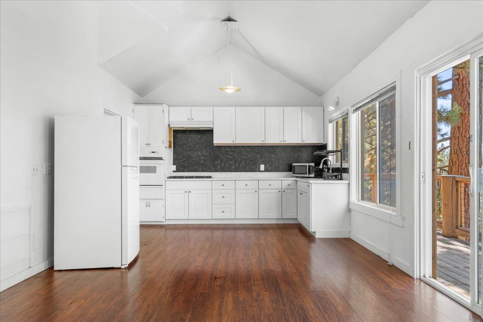 Kings Beach Apartment: 212 Beaver Street