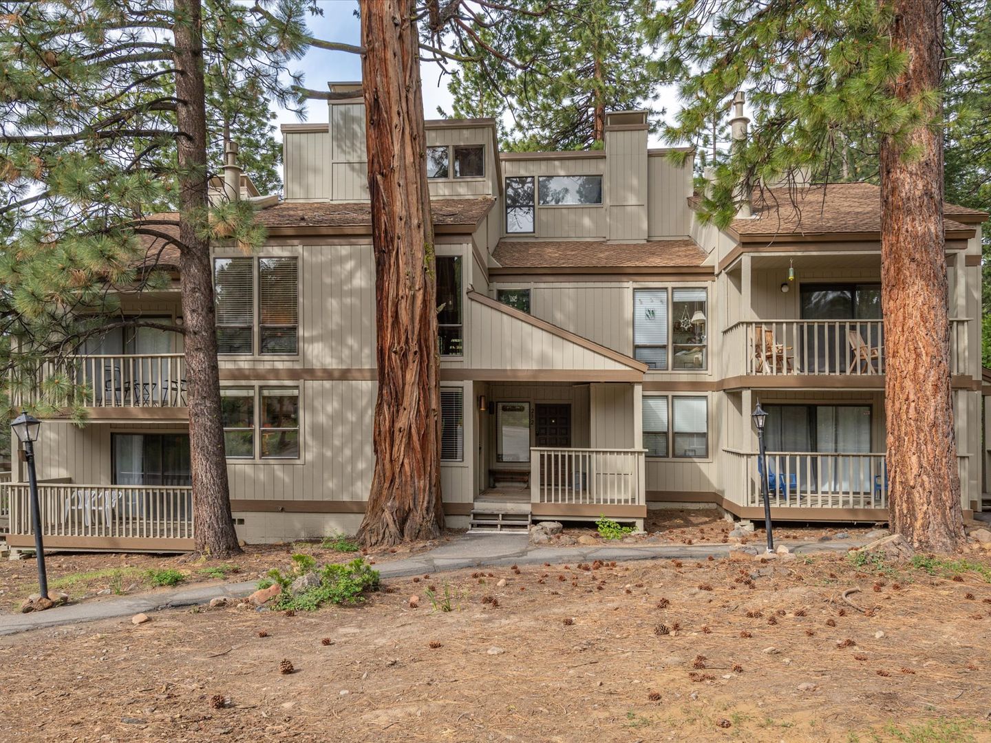 Kings Beach Townhome: 1001 Commonwealth Drive