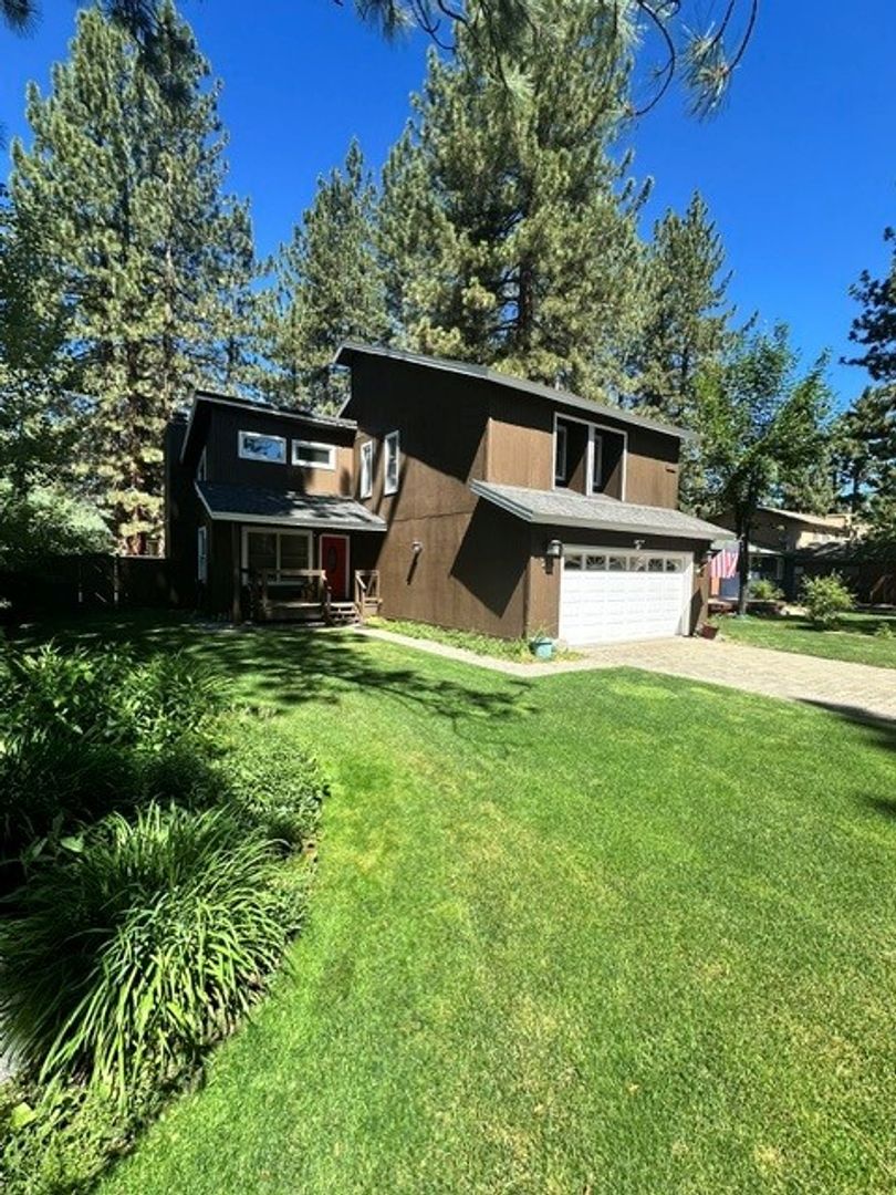 South Lake Tahoe House: 920 Tanglewood