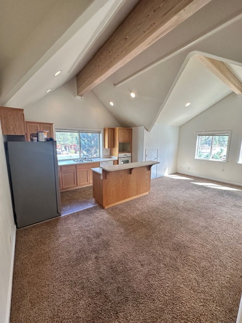 South Lake Tahoe House: 1089 Magua St. #4