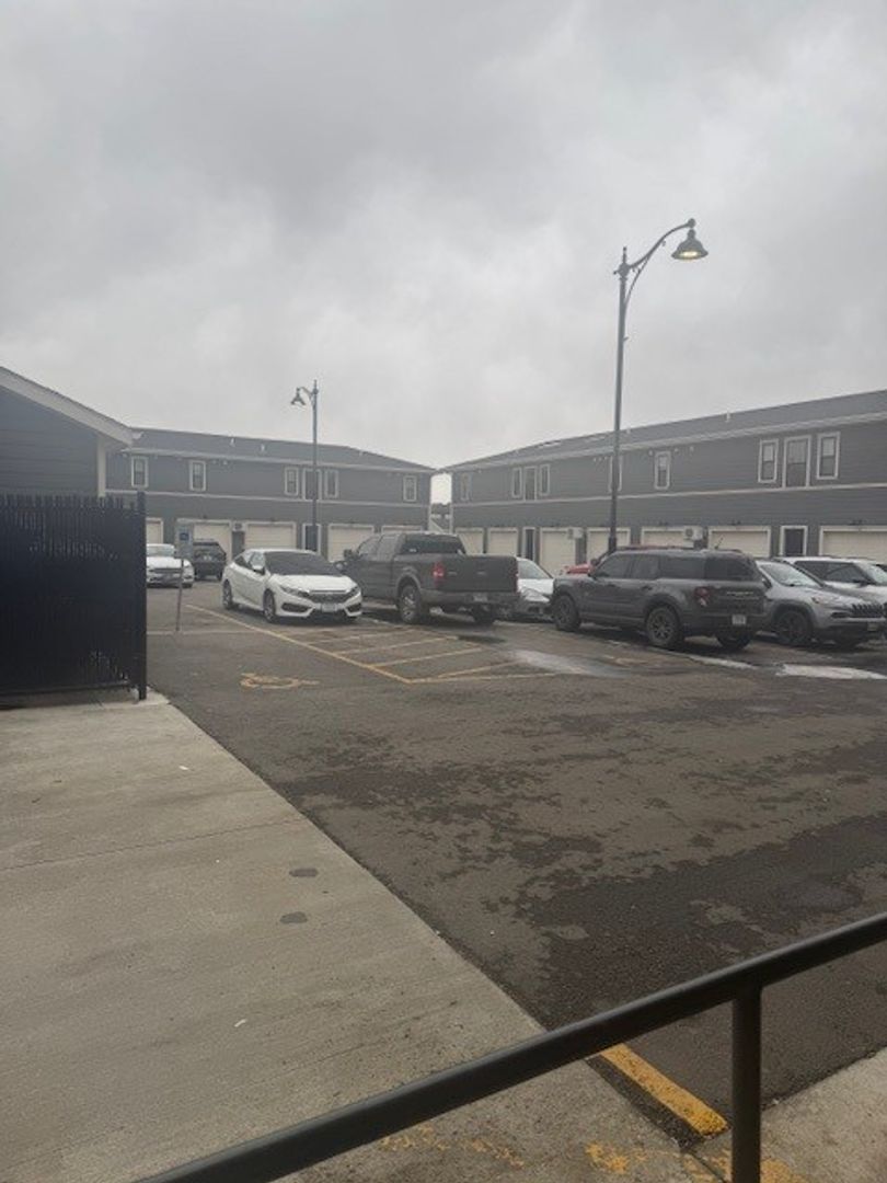 Billings Apartment: 1605 Annafeld Pkwy E