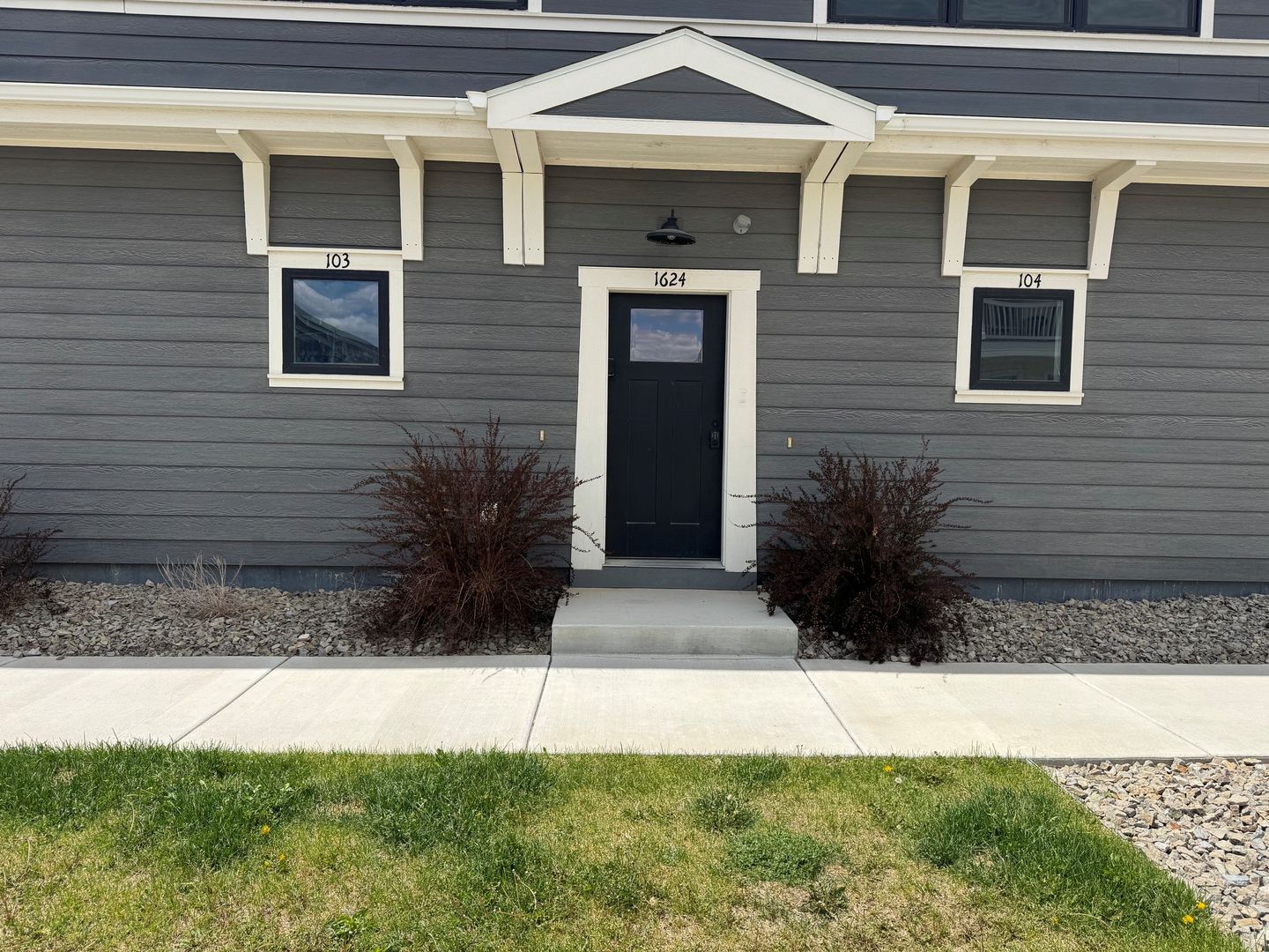 Billings Apartment: 1624 St George Blvd