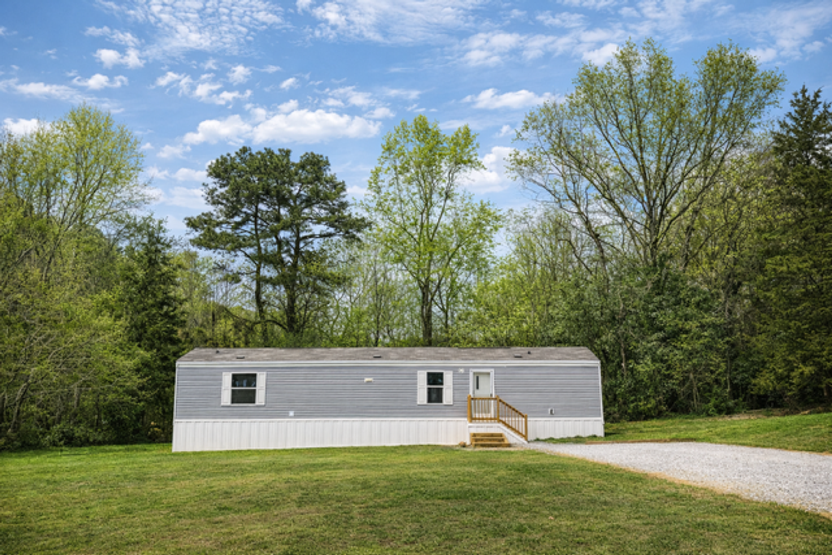 Garner House: 204 Oregon Trail