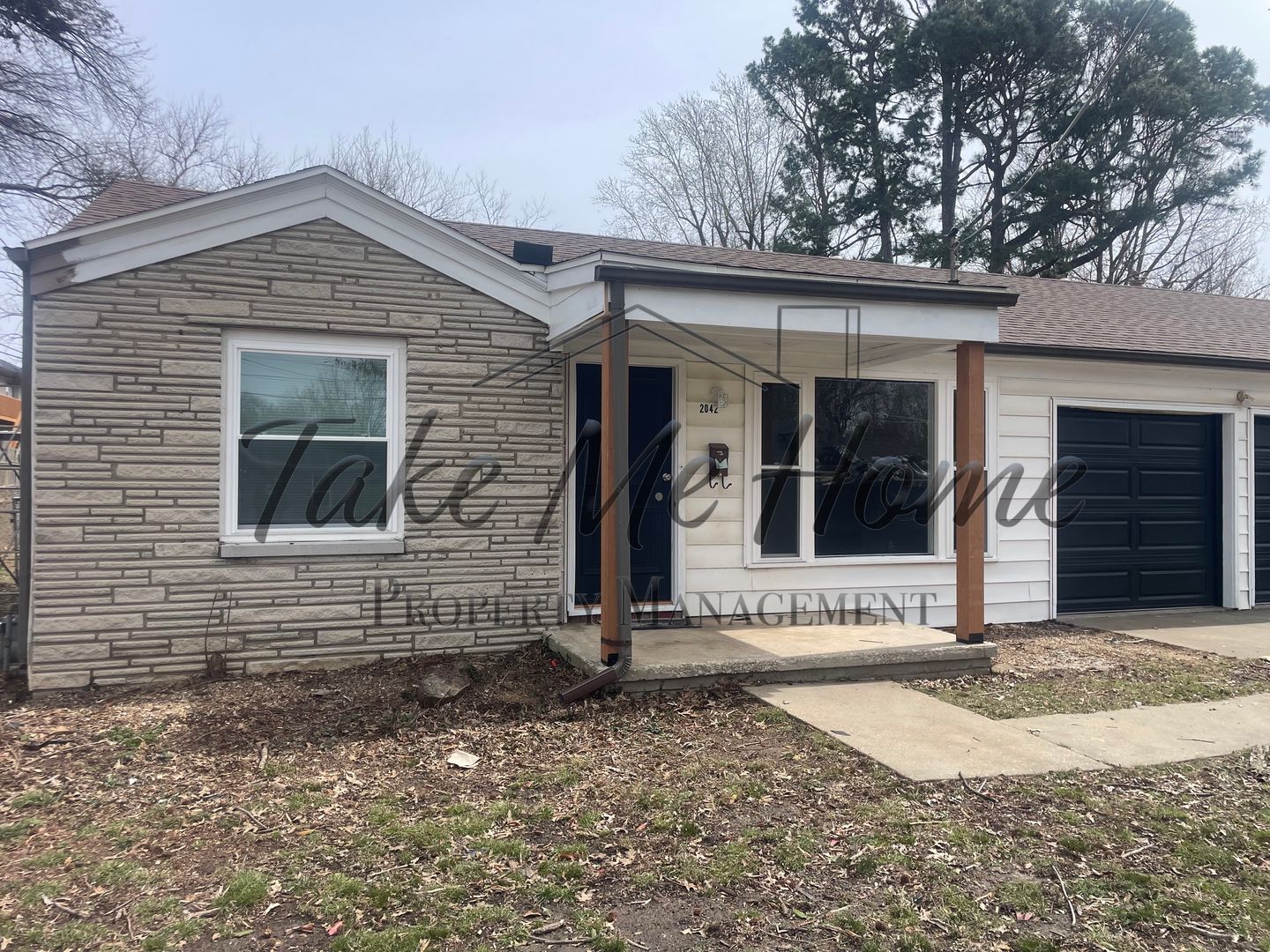 Springfield House: 2042 S Hampton