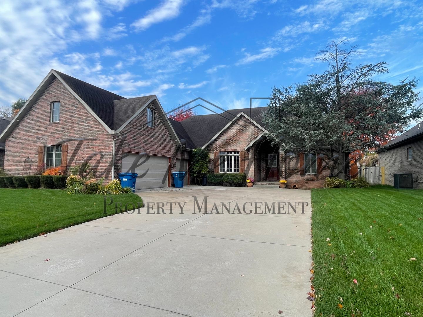 Springfield House: 5023 S Burrows Ave