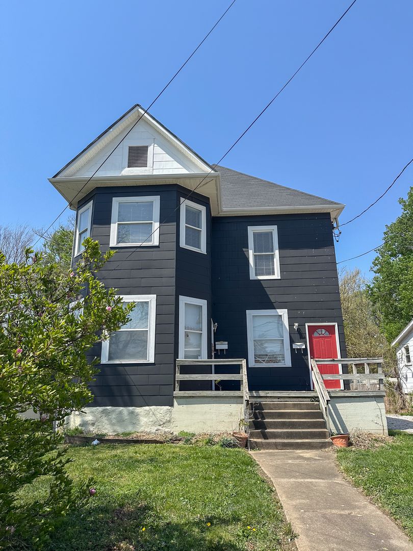 Springfield House: 821 S Campbell Unit B