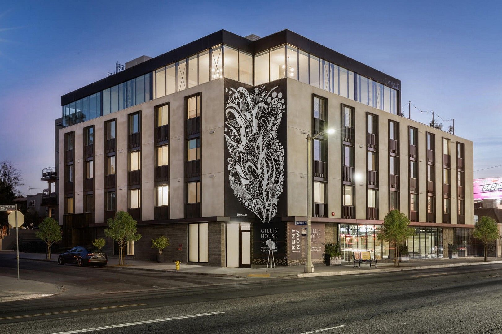 Los Angeles Apartment: 5570 Melrose Avenue