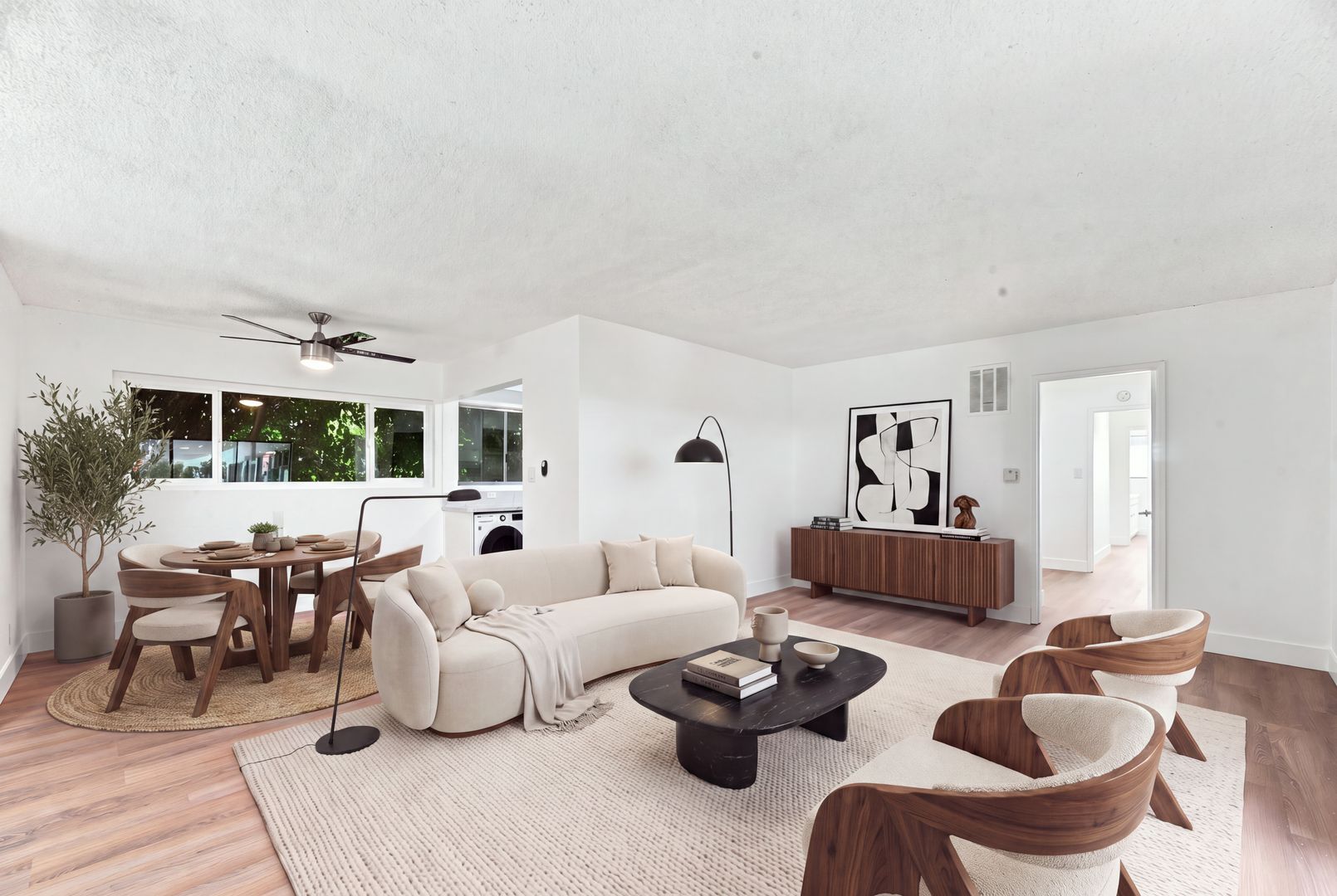 West Hollywood Apartment: 1301 Havenhurst Drive