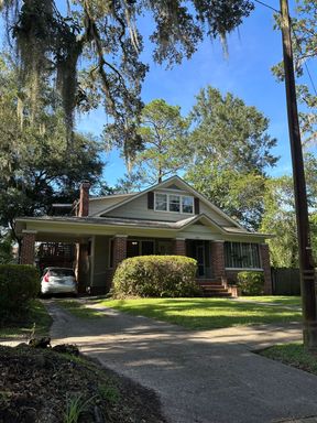 1/1 Gorgeous historic apartment located in the heart of downtown Tallahassee, Fl. Available 10/1 – photo 1