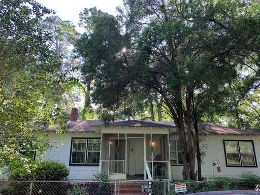 2/1 DUPLEX WALKING DISTANCE TO FSU AVAILABLE NOW – photo 1