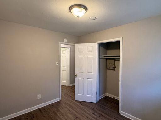 Listing photo thumbnail