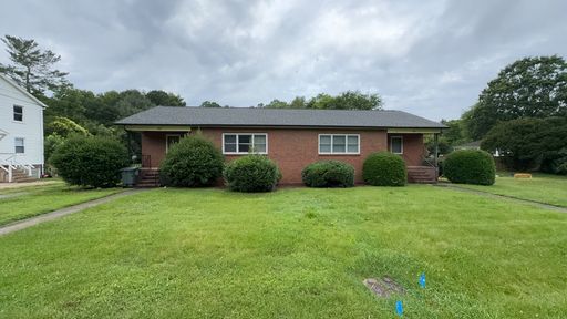 2112 N Stewart Avenue , Newton, NC 28658
