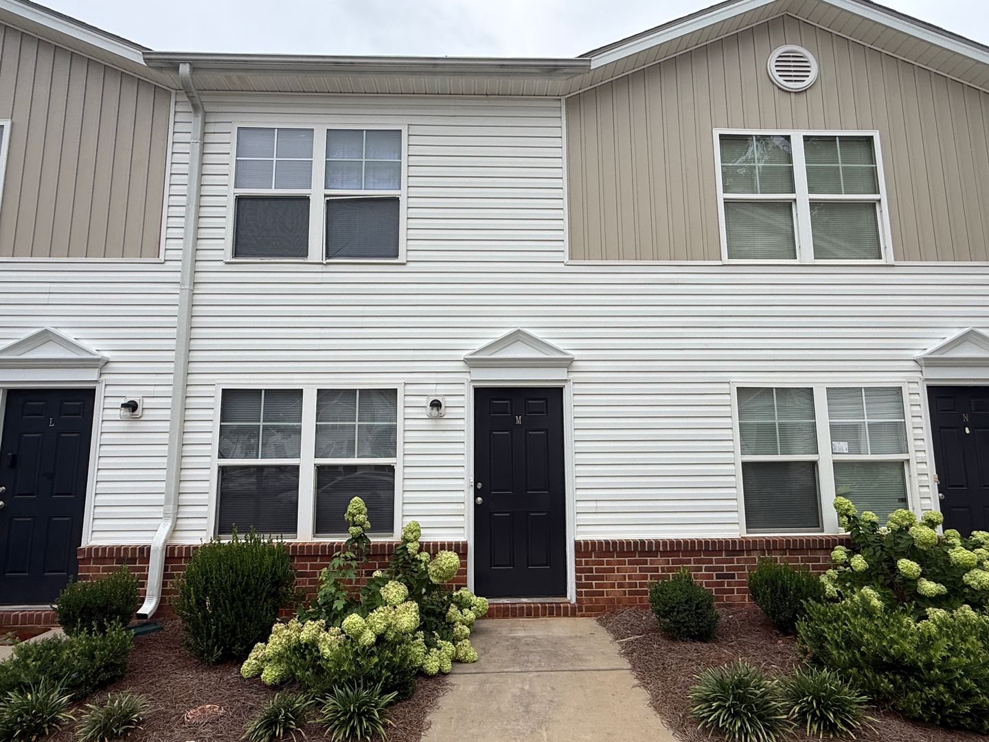 Charlotte Apartment: Oakdale Road