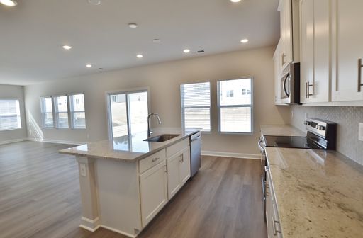 Listing photo thumbnail