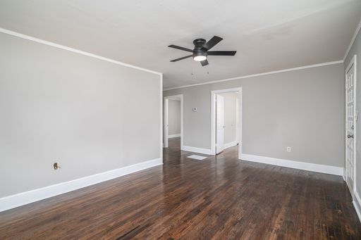 Listing photo thumbnail