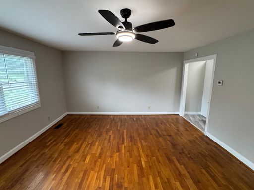 Listing photo thumbnail