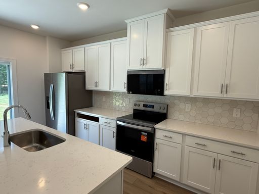 Listing photo thumbnail