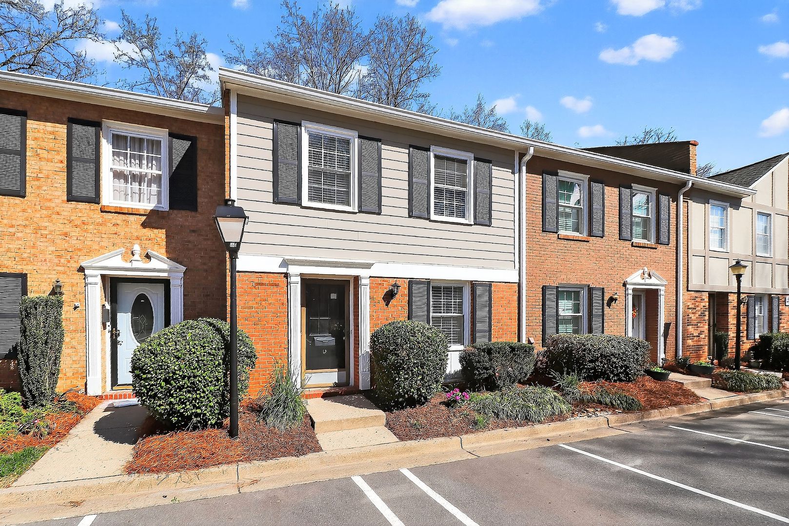 Charlotte House: 4605 Hedgemore Drive