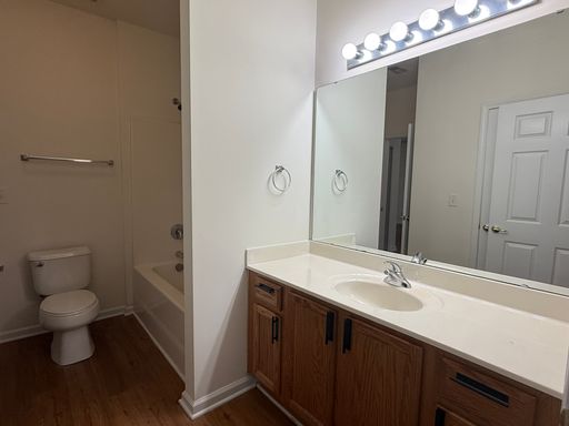 Listing photo thumbnail