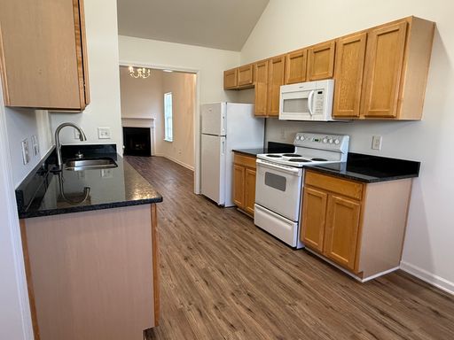 Listing photo thumbnail