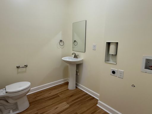 Listing photo thumbnail