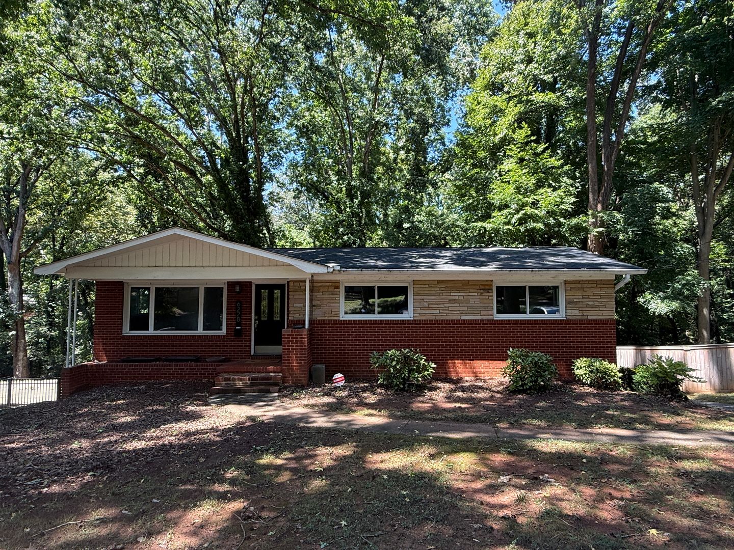 Charlotte House: 6228 Candlewood Drive