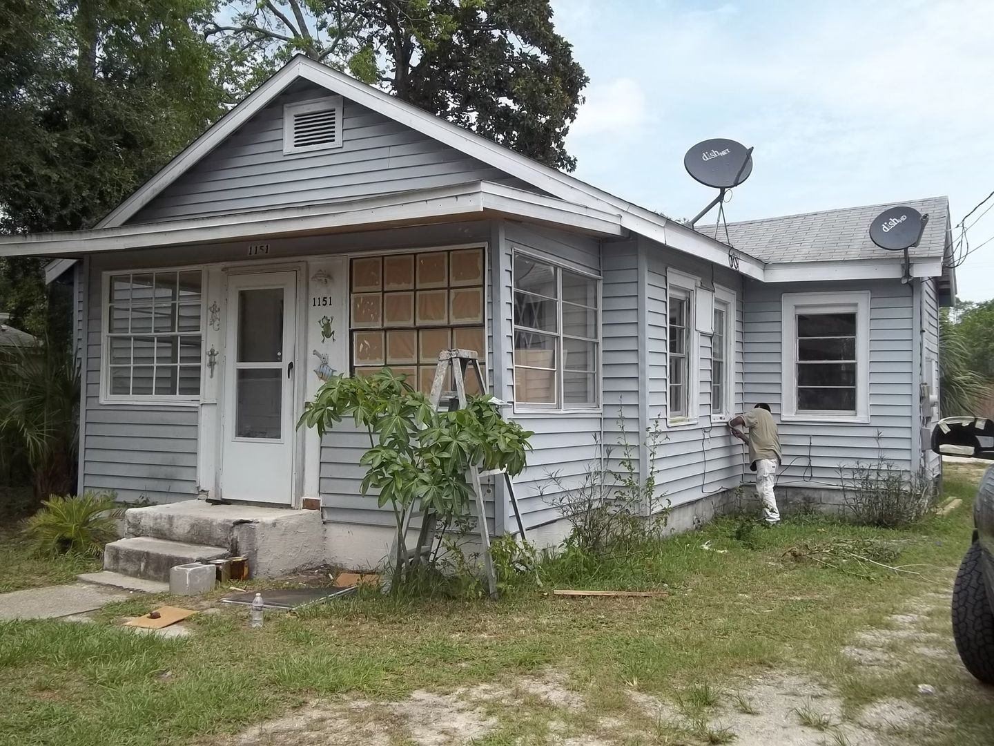 Holly Hill House: 1151 Bender Av