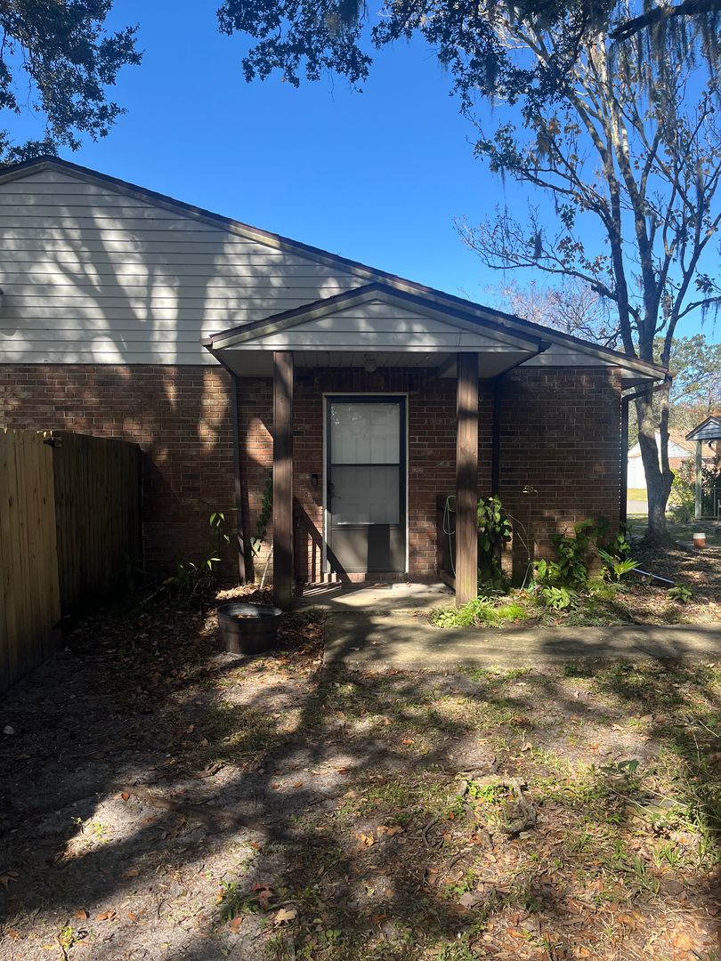 Daytona Beach Townhome: 1563 Hancock Lane