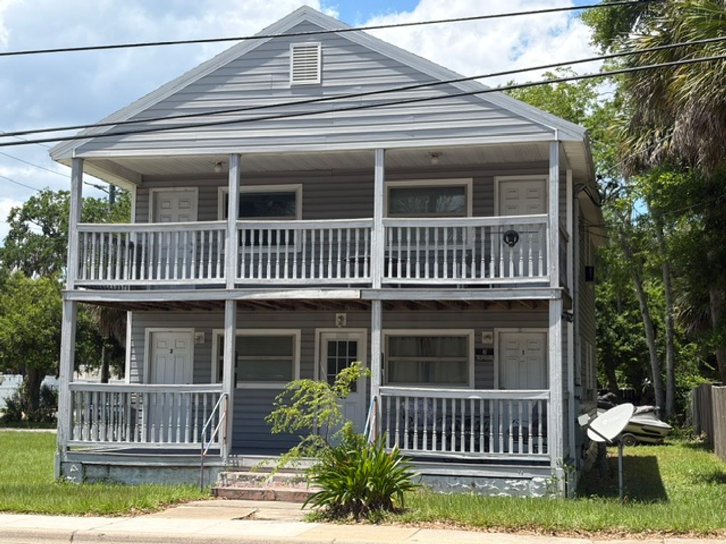 Daytona Beach Apartment: 322 Bellevue Ave