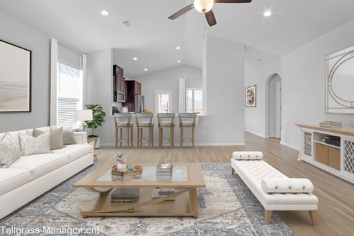 4/2/2 in Elysian Fields – photo 1