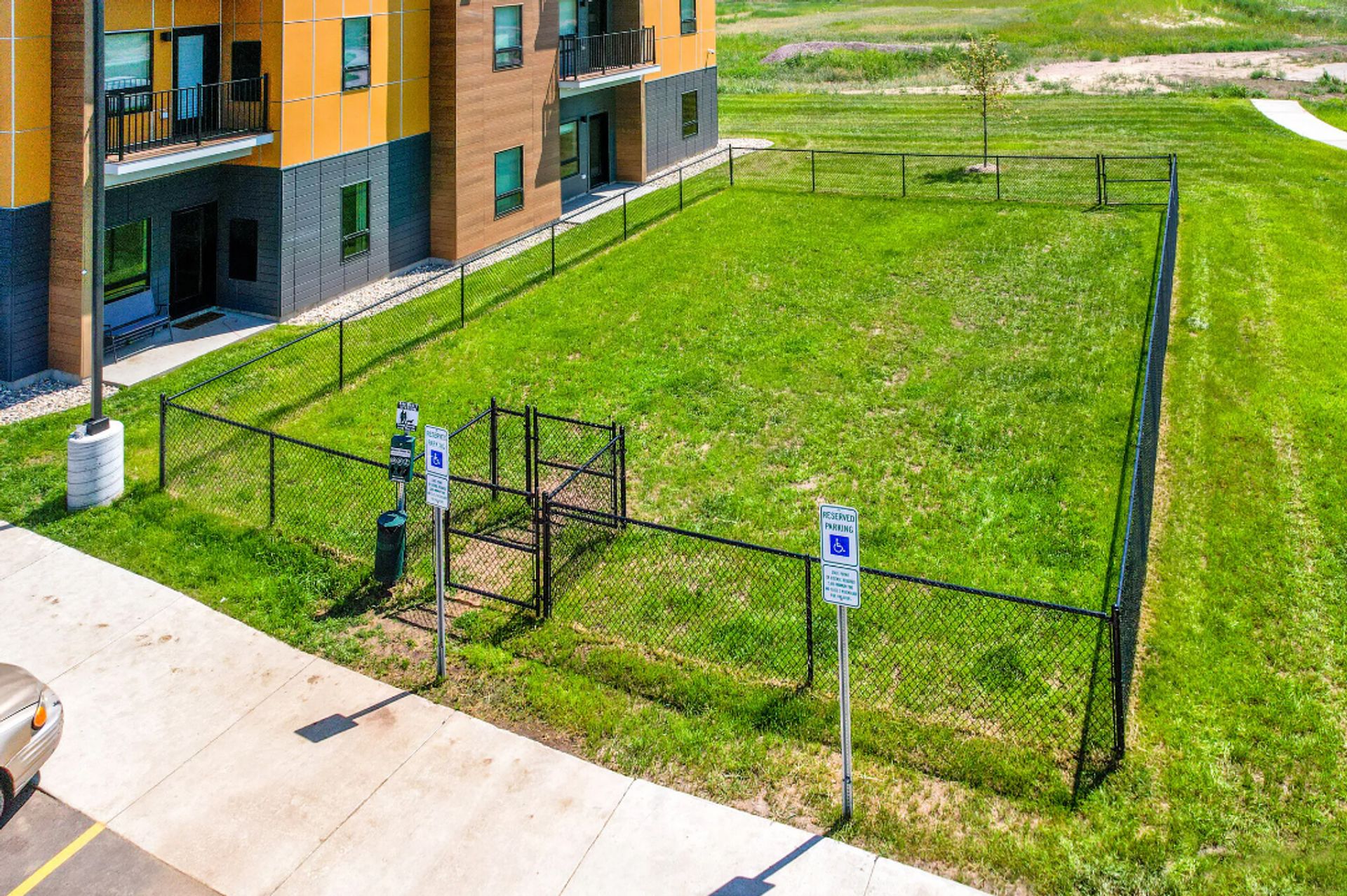 Sioux Falls Apartment: 2811 S Burnsfield Ave.