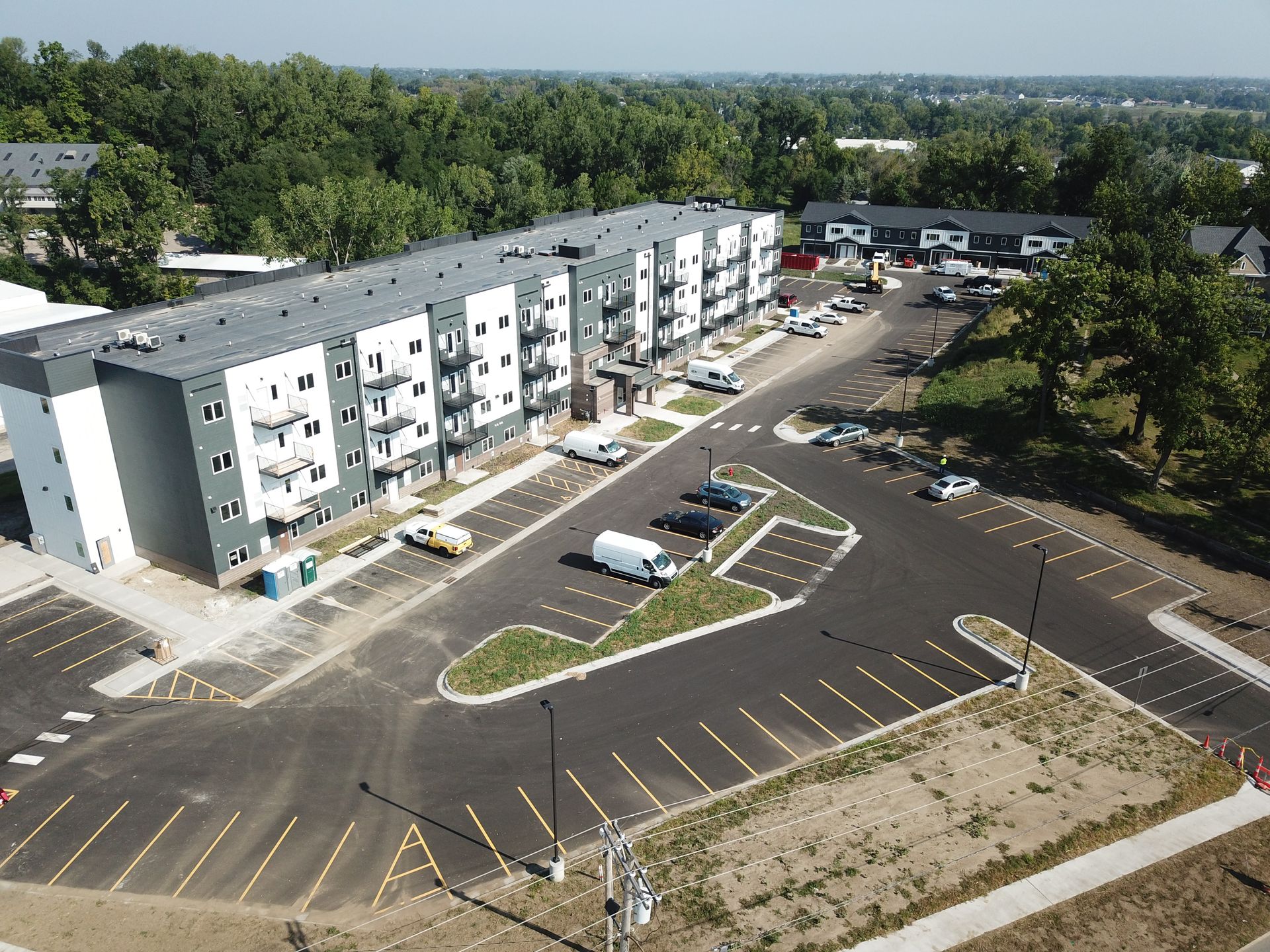 Marion Apartment: 648 Marion Boulevard