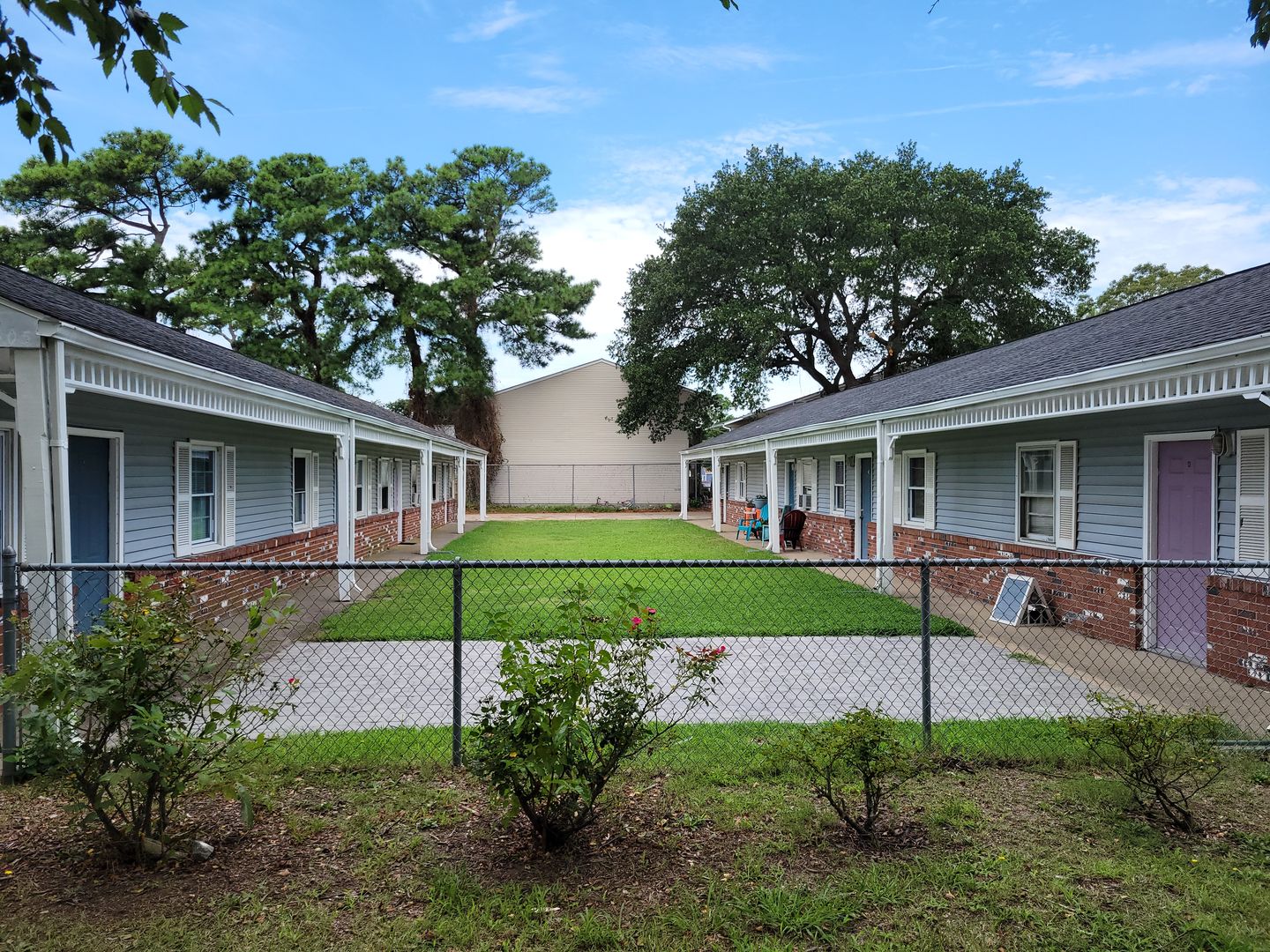 Norfolk Apartment: 9609 14th Bay Street