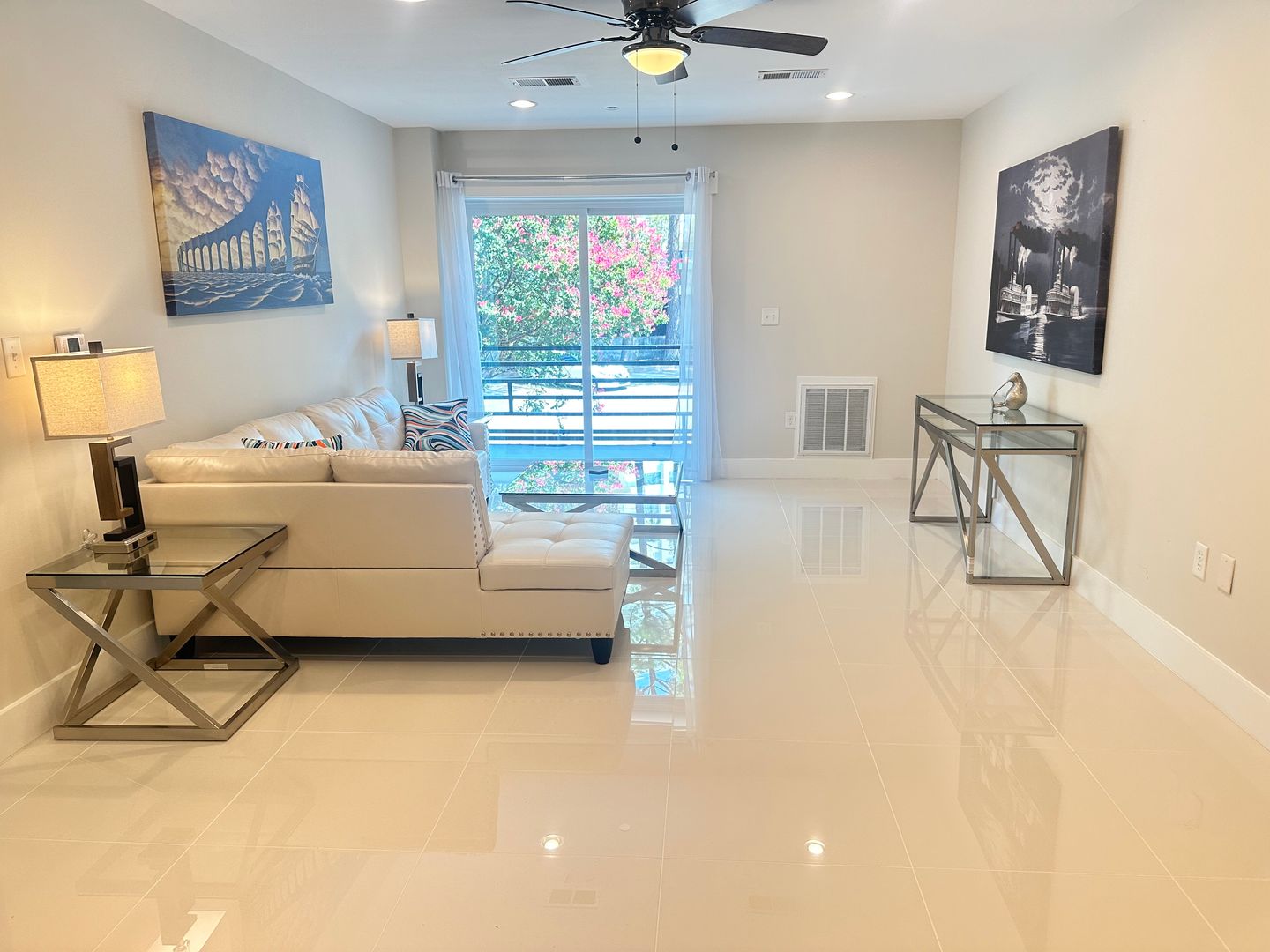 Memphis Apartment: 775 Melrose Street