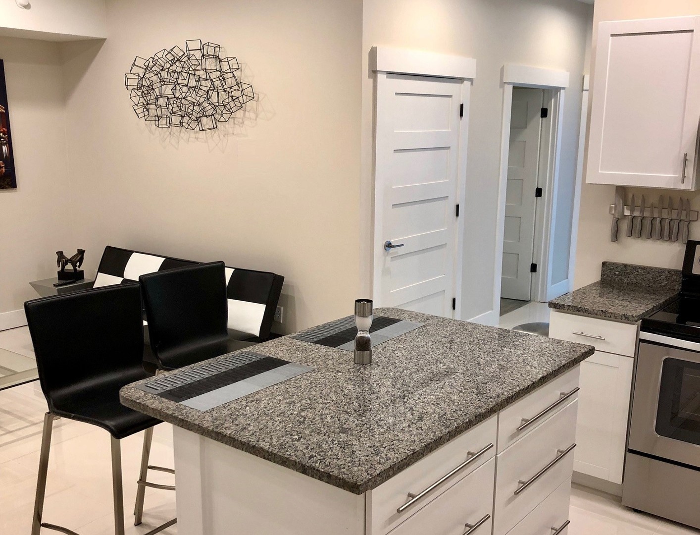 Memphis Apartment: 775 Melrose Street