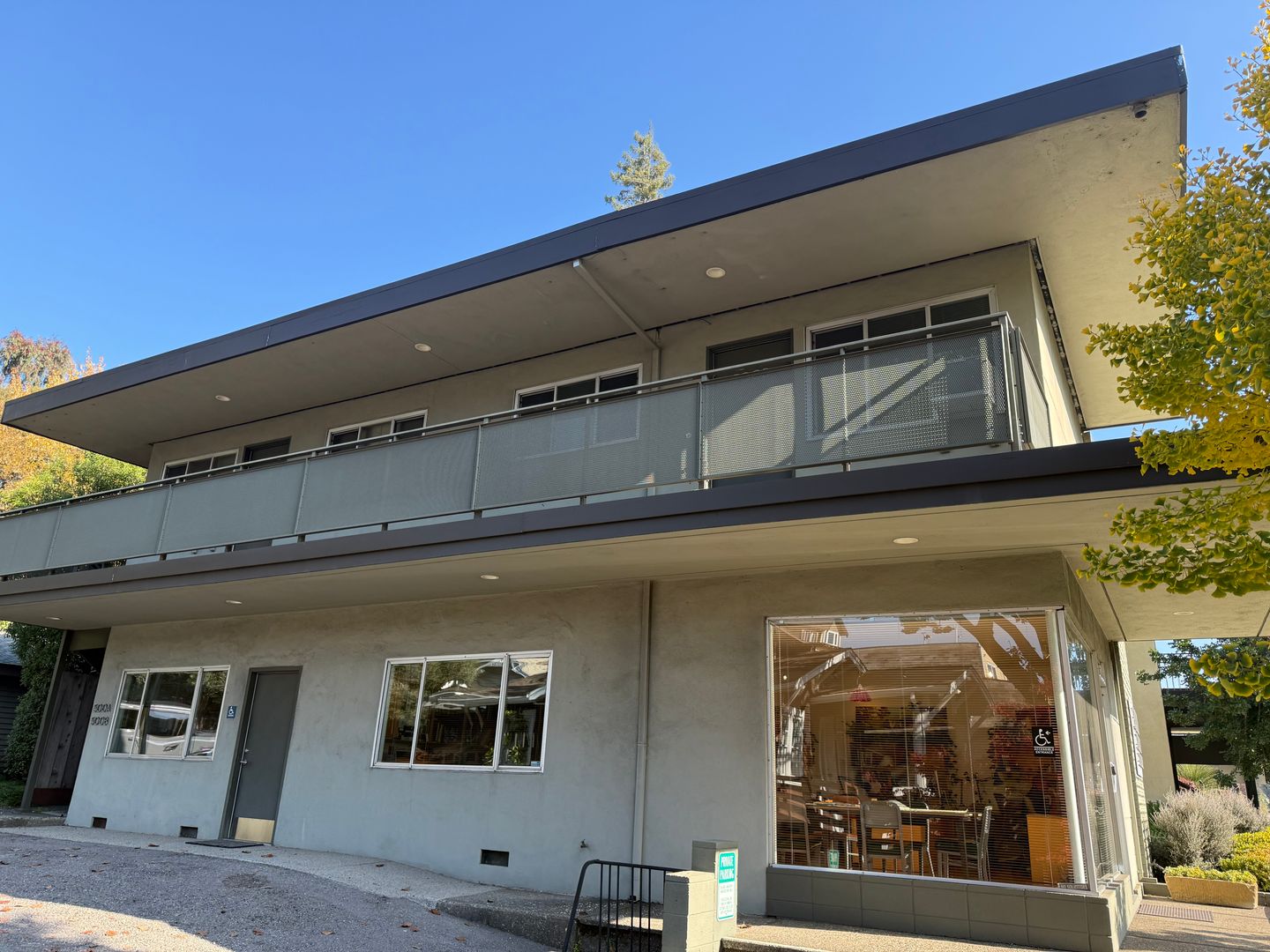 San Anselmo Apartment: 500 Red Hill Ave