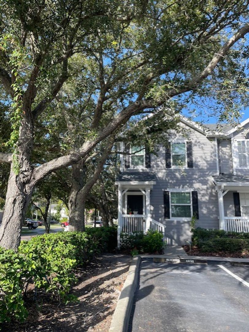 Tampa Townhome: 4930 Elizabeth Anne Circle