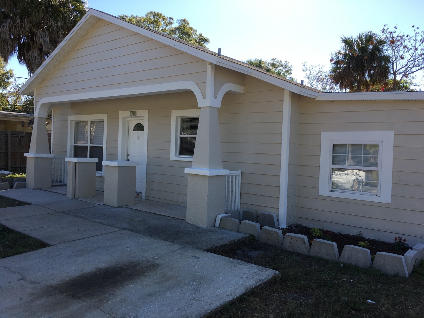 Tampa Apartment: 1918 West Pine Street
