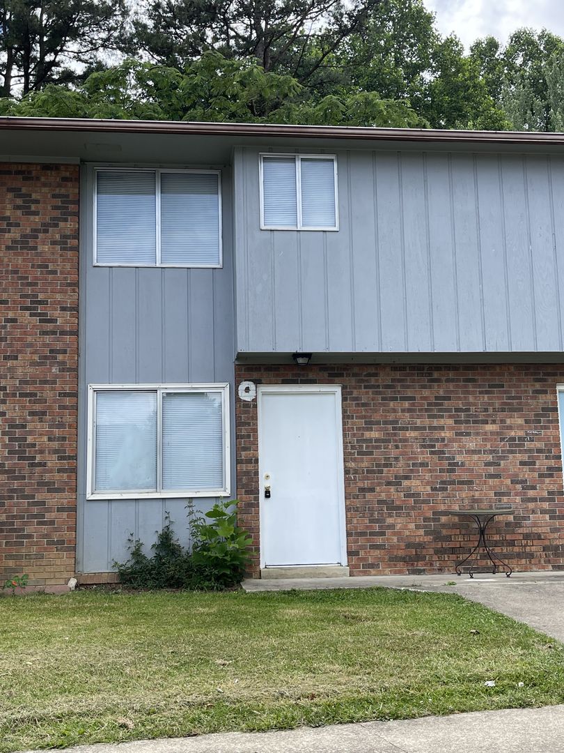 Corbin Apartment: 51 Rockcastle Street